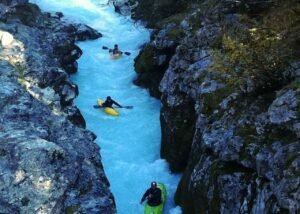 Lee más sobre el artículo Kayaking: Adventurous Sport