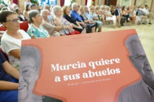 Lee más sobre el artículo El Ayuntamiento lanza la campaña ‘Murcia quiere a sus abuelos’