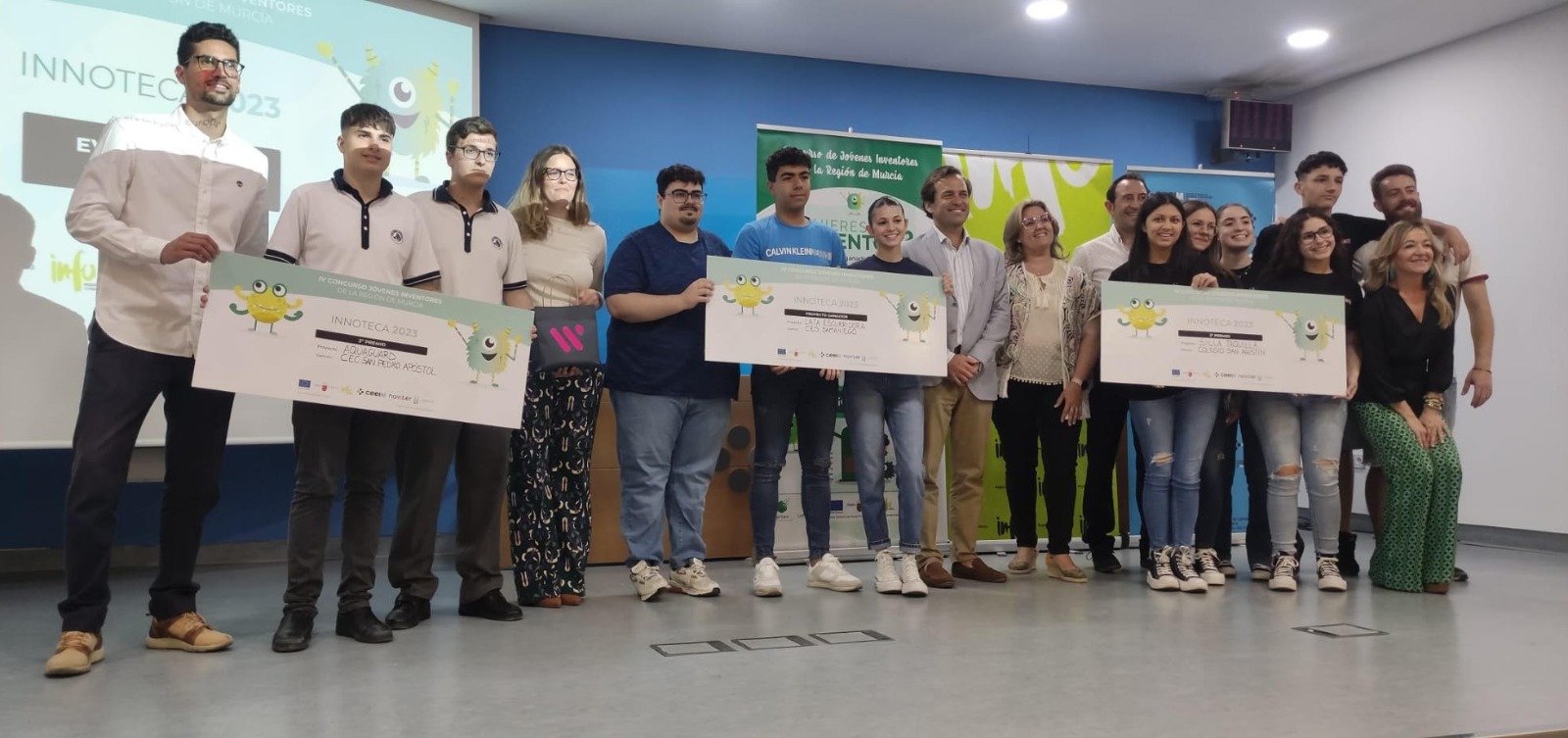En este momento estás viendo Alumnos de FP Superior del Centro Samaniego de Alcantarilla obtienen el premio jóvenes inventores de la Región