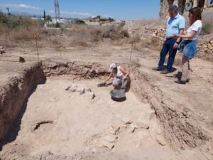 Lee más sobre el artículo Descubre los tesoros arqueológicos del Cerro Íbero en Alcantarilla!