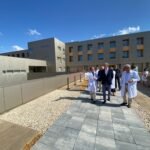 La UCI del hospital Santa Lucía estrena una zona exterior para pacientes y familiares