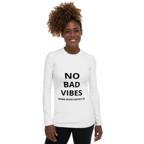 Camiseta No Bad Vibes - Imagen 6